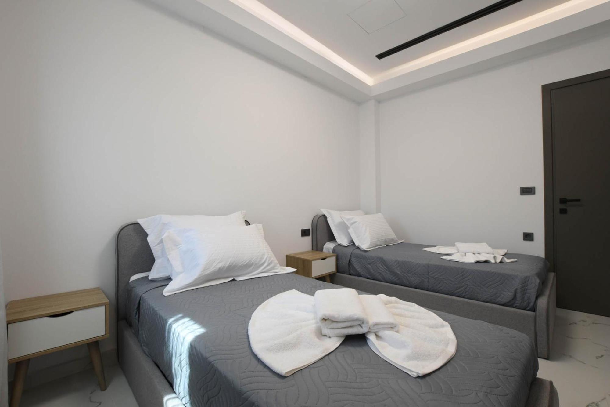 Orion Eco Suites Karteros Kamer foto